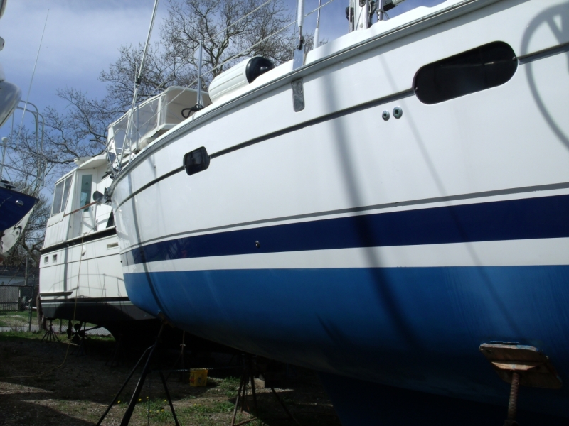 46 foot hunter sailboat