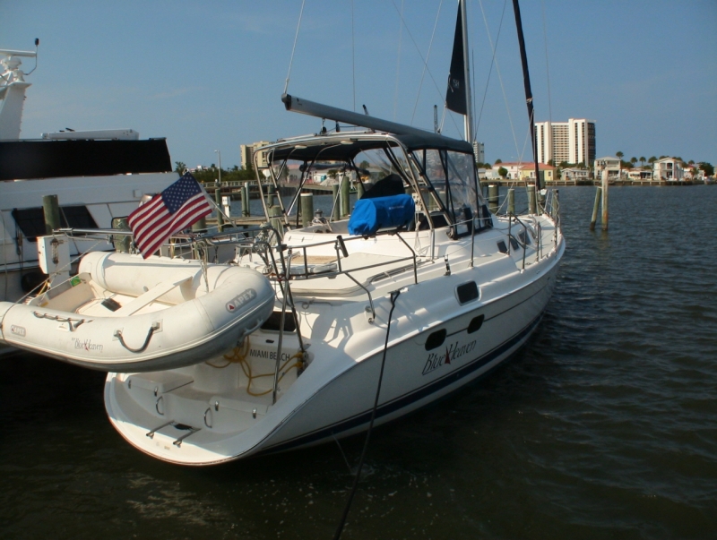 45 foot hunter sailboat