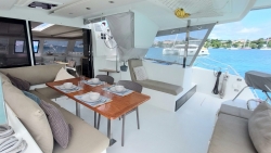 Fountaine Pajot 40 ft Lucia 2016 YX0100000382