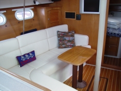 Catalina 38 ft 387 Sloop 2004 YX0100000130