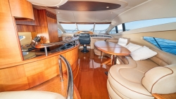 Azimut 62 ft 62 Fly 2004 YX0100000456