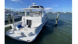 Carver 44 ft 444 Cockpit Motor Yacht CMY 2002 YX0100000335