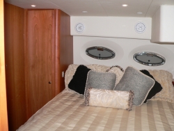 Silverton 35 ft Motoryacht 2004 YX0100000177