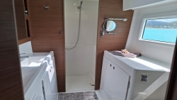 Lagoon 42 ft 42 Catamaran 2018 YX0100000455