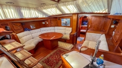 Oyster 48 ft 485 Center Cockpit 1993 YX0100000462