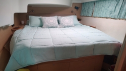 Lagoon 44 ft 440 Owners Version 2010 YX0100000468